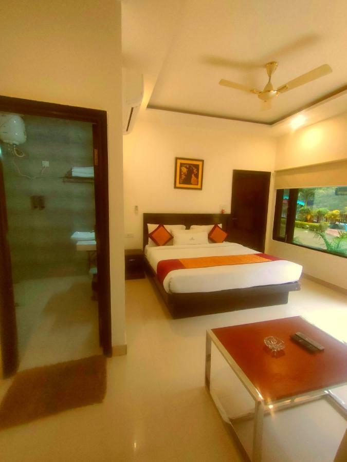 Ezzenza Mahayana Resort & Spa Rishīkesh Esterno foto