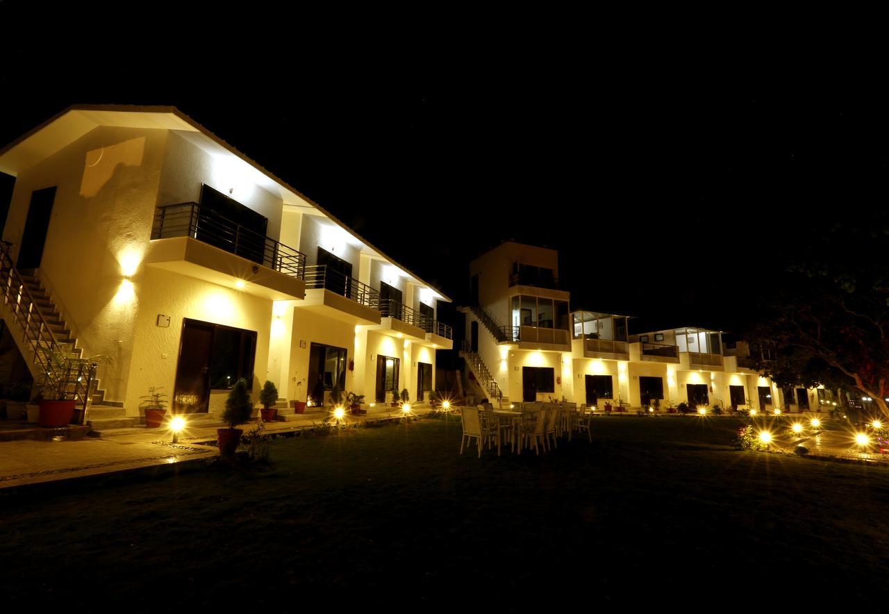 Ezzenza Mahayana Resort & Spa Rishīkesh Esterno foto